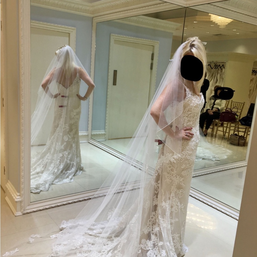 Elegant Lace Wedding Dress